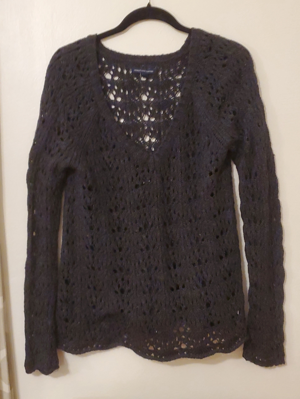 American Eagle Outfitters Dark Blue Open-Knit V-Neck Sweater Medium